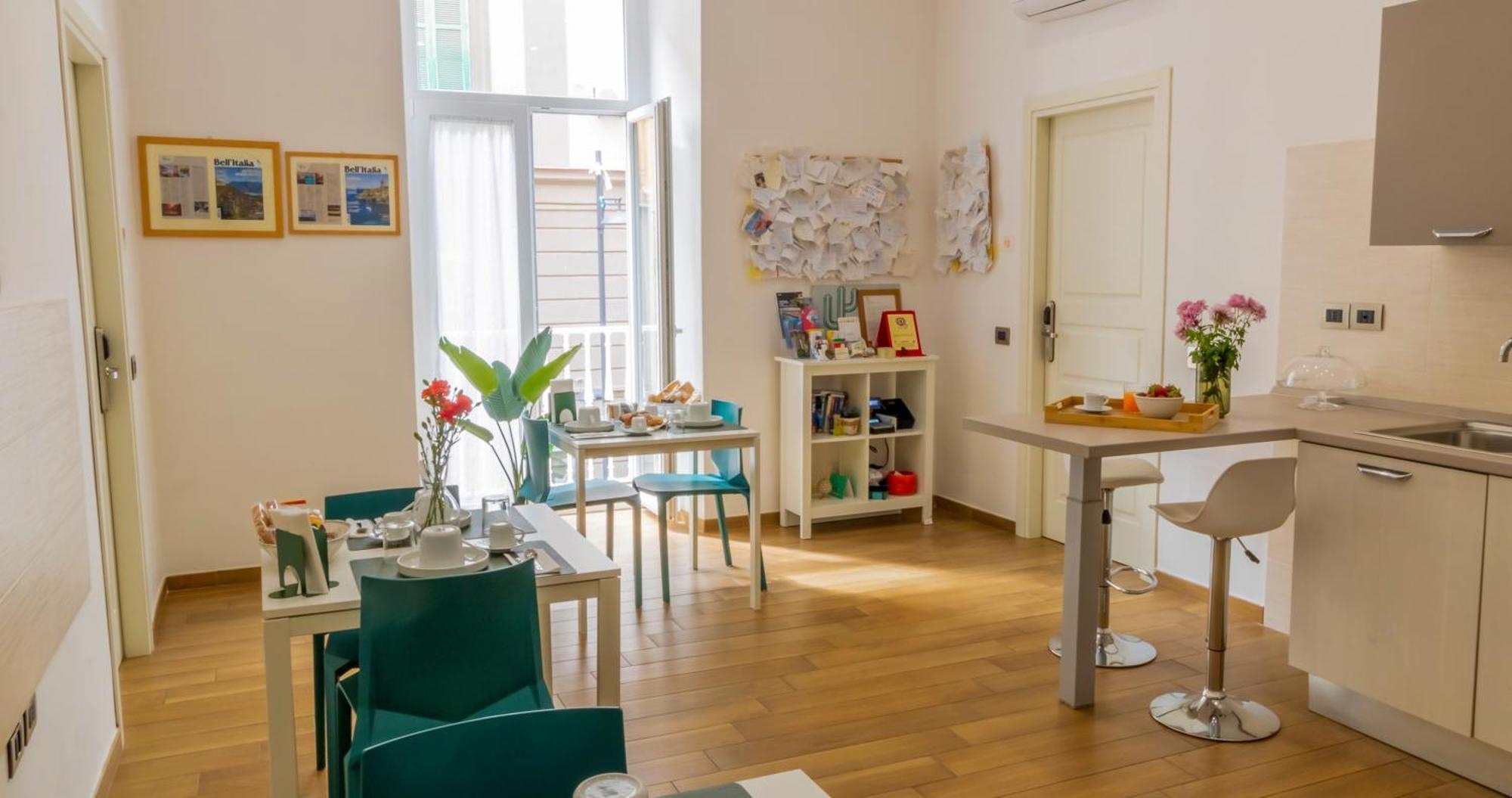 Musto Suites&rooms 2* Napoli